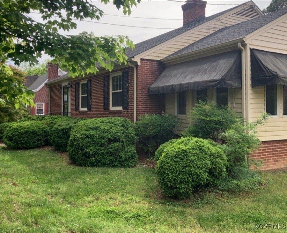 Currently Displayed Property Photo