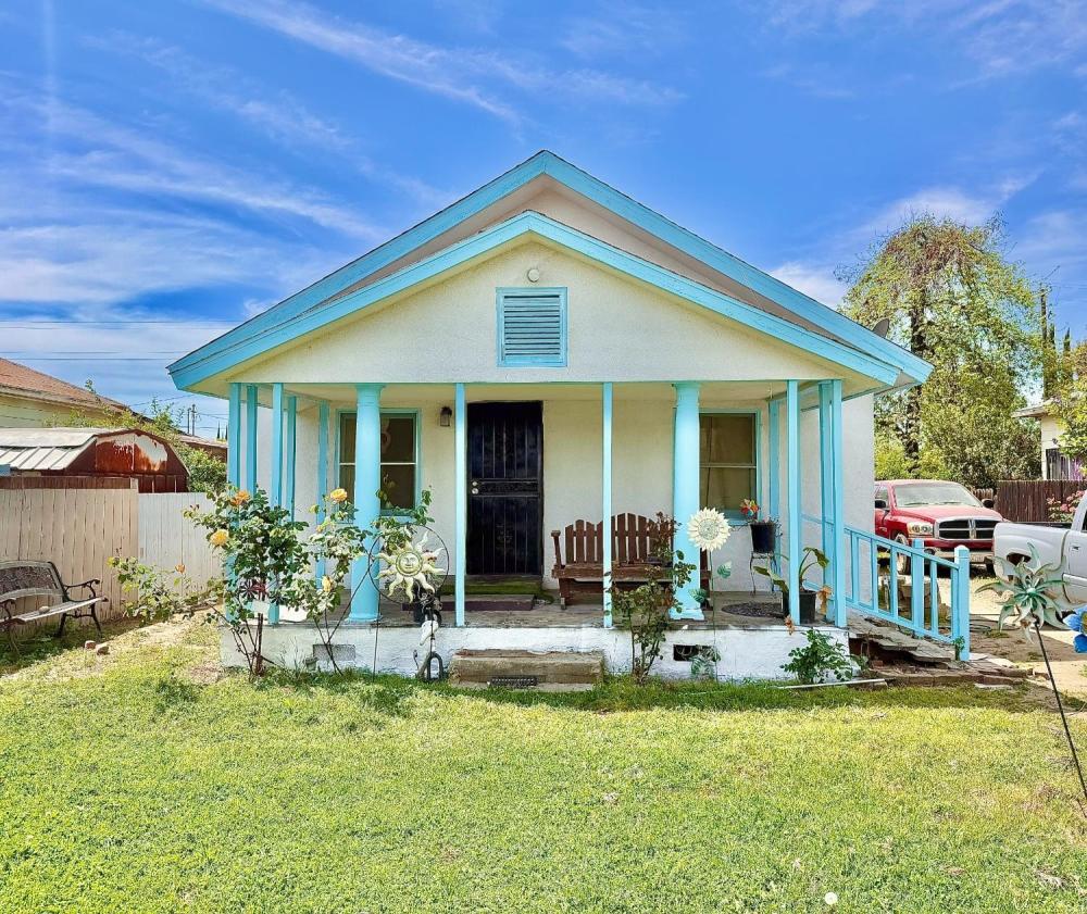 Currently Displayed Property Photo