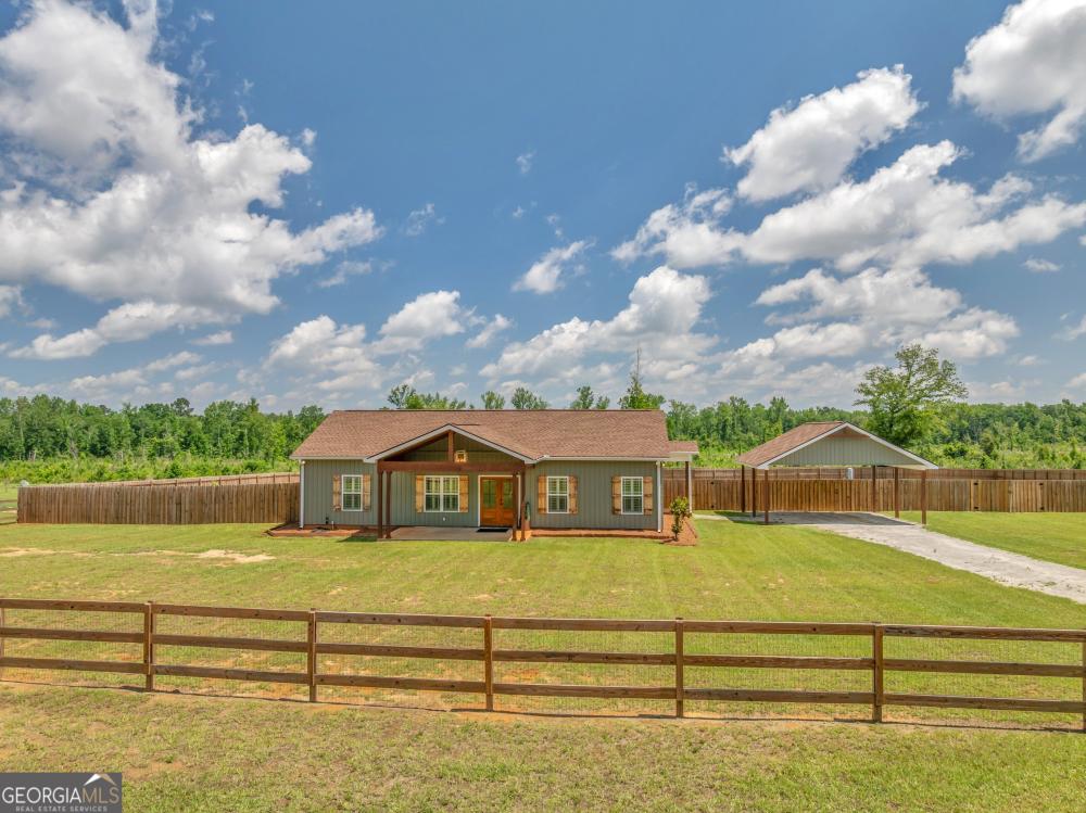 Currently Displayed Property Photo