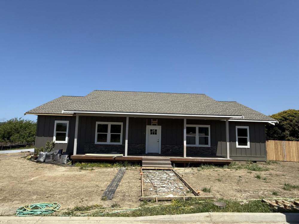 Currently Displayed Property Photo