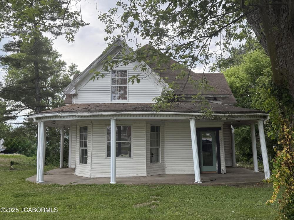 Currently Displayed Property Photo