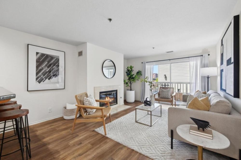 Currently Displayed Property Photo