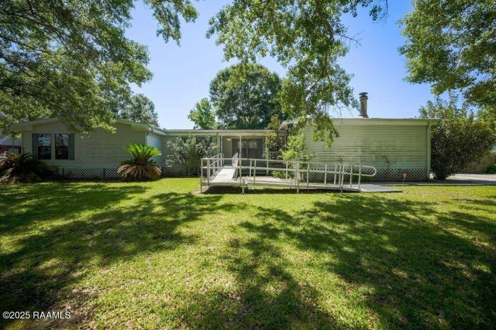 Currently Displayed Property Photo