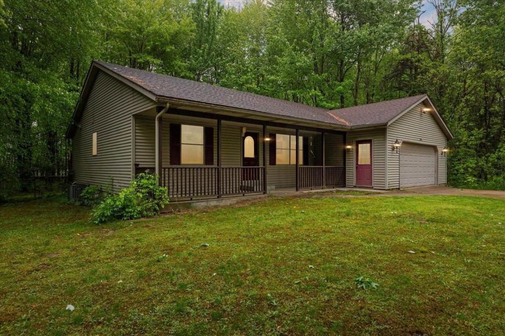 Currently Displayed Property Photo