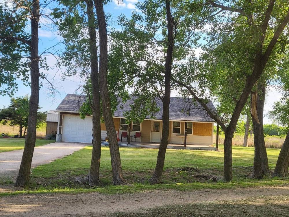 Currently Displayed Property Photo