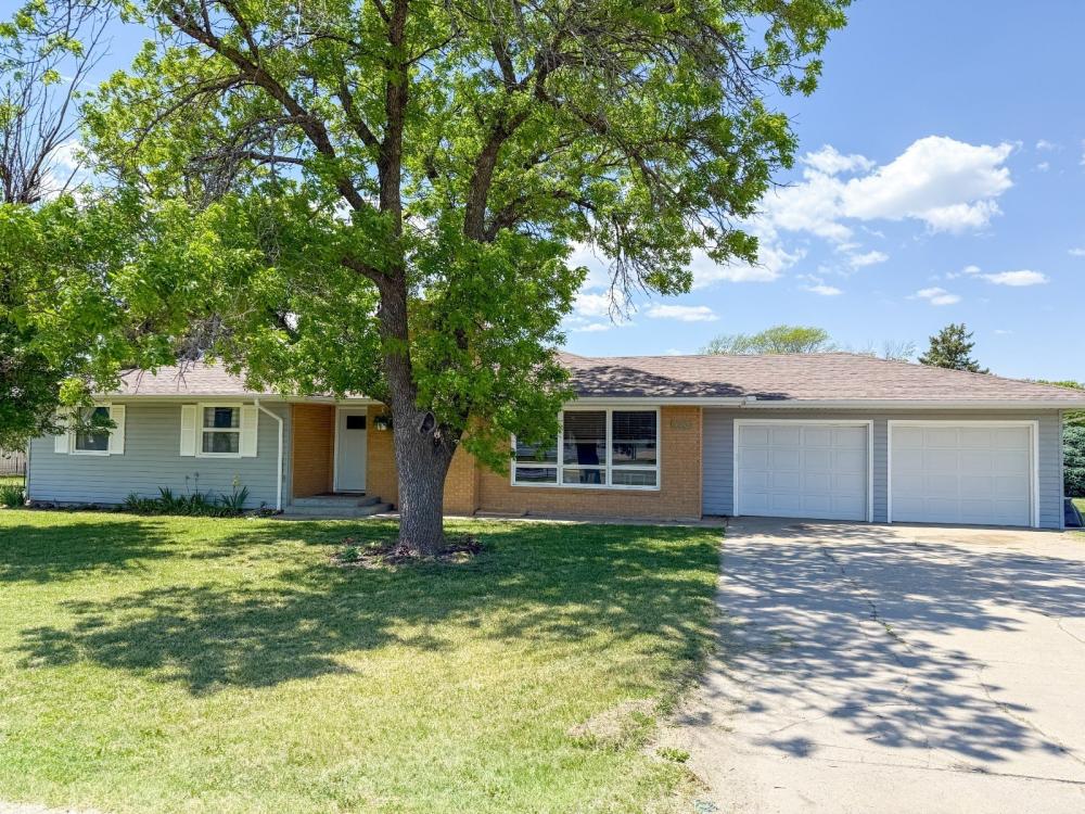 Currently Displayed Property Photo