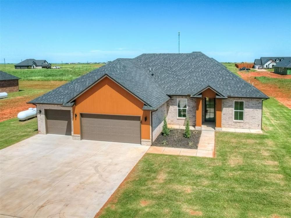 Currently Displayed Property Photo