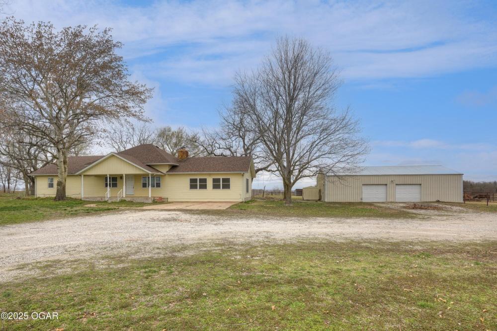Currently Displayed Property Photo