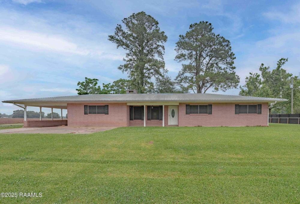 Currently Displayed Property Photo