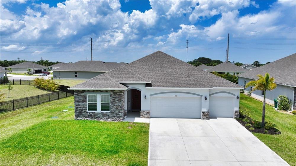 Currently Displayed Property Photo