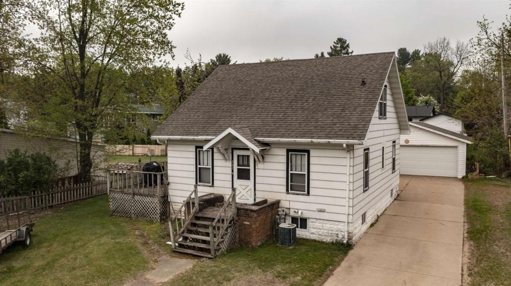 Currently Displayed Property Photo