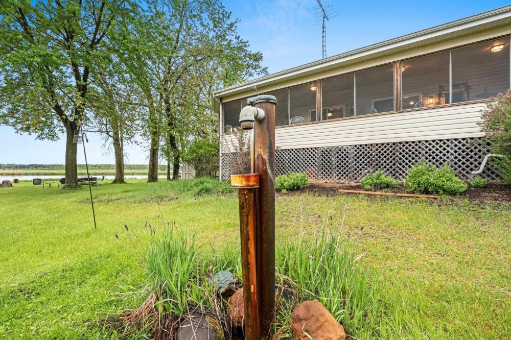 Currently Displayed Property Photo