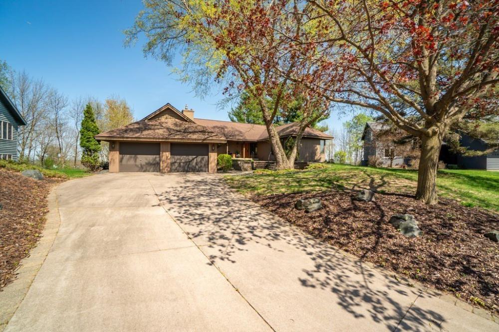 Currently Displayed Property Photo