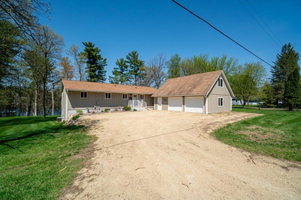 Currently Displayed Property Photo