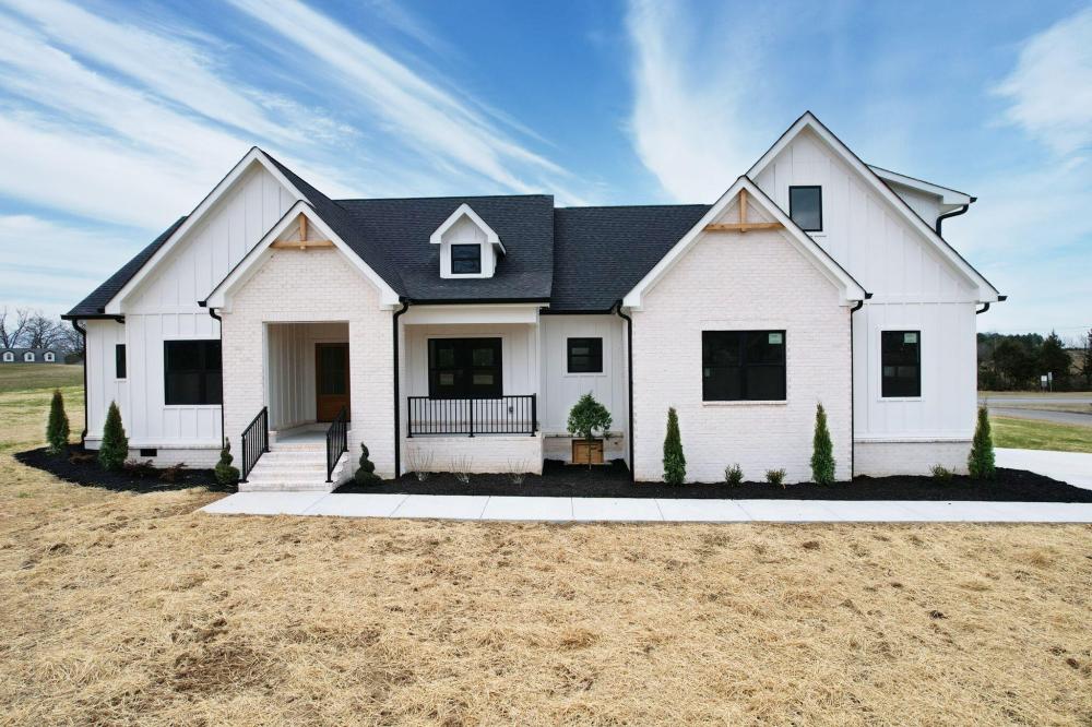 Currently Displayed Property Photo