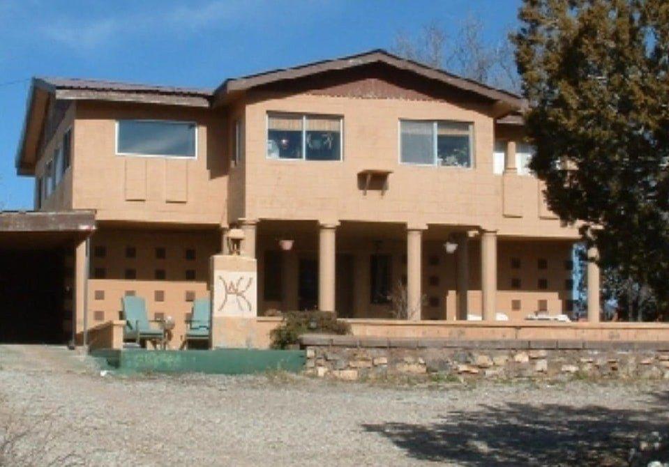 Currently Displayed Property Photo