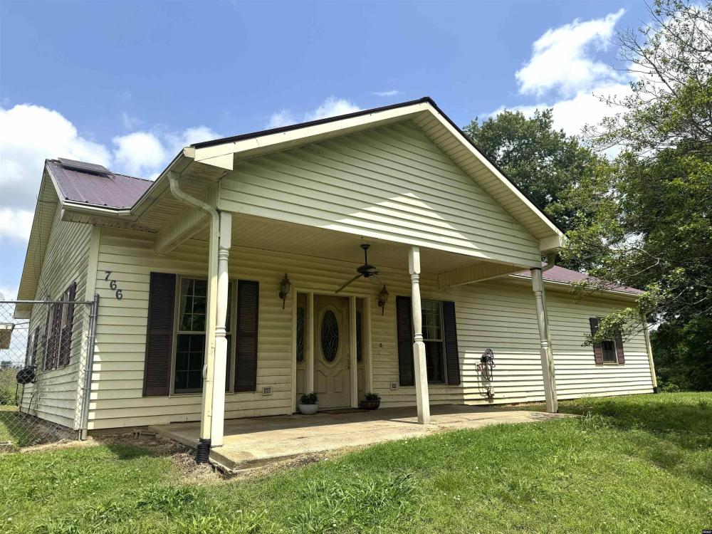 Currently Displayed Property Photo