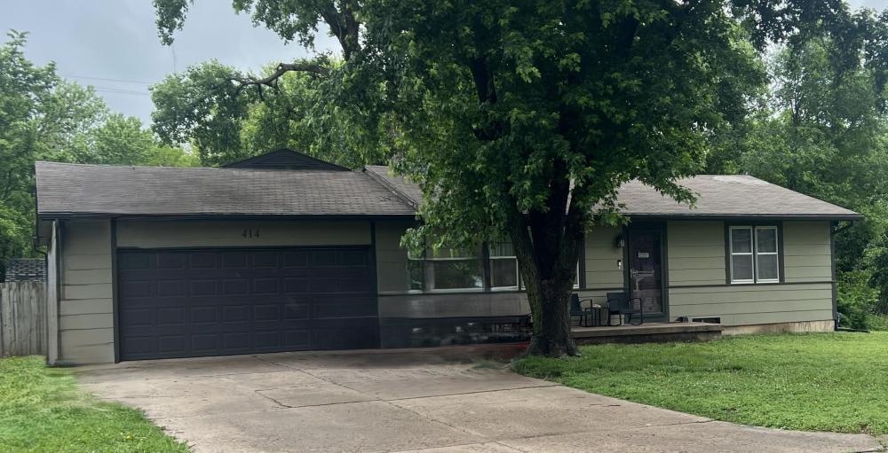 Currently Displayed Property Photo