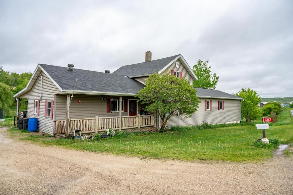 Currently Displayed Property Photo