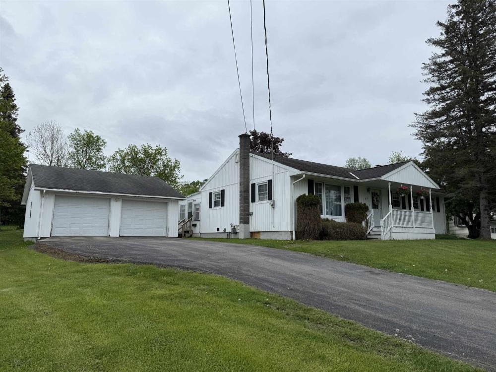 Currently Displayed Property Photo