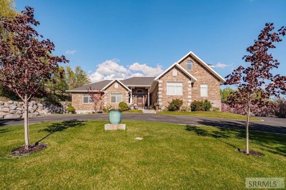 Currently Displayed Property Photo