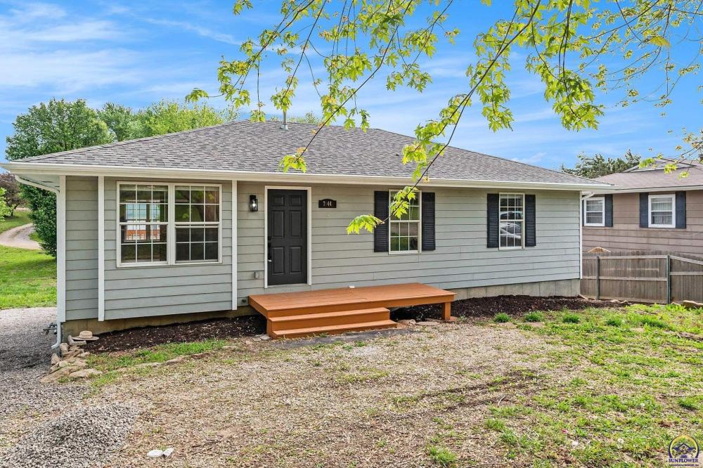 Currently Displayed Property Photo