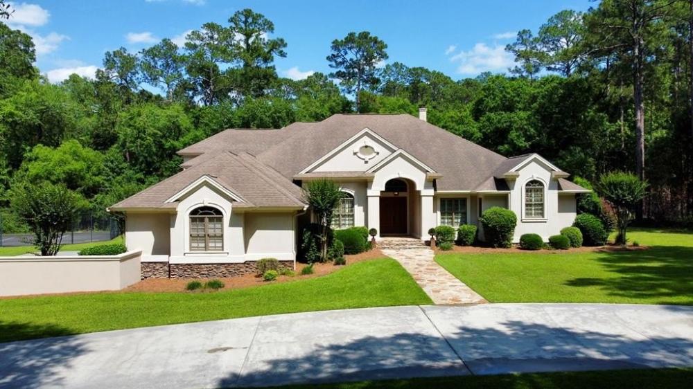 Currently Displayed Property Photo