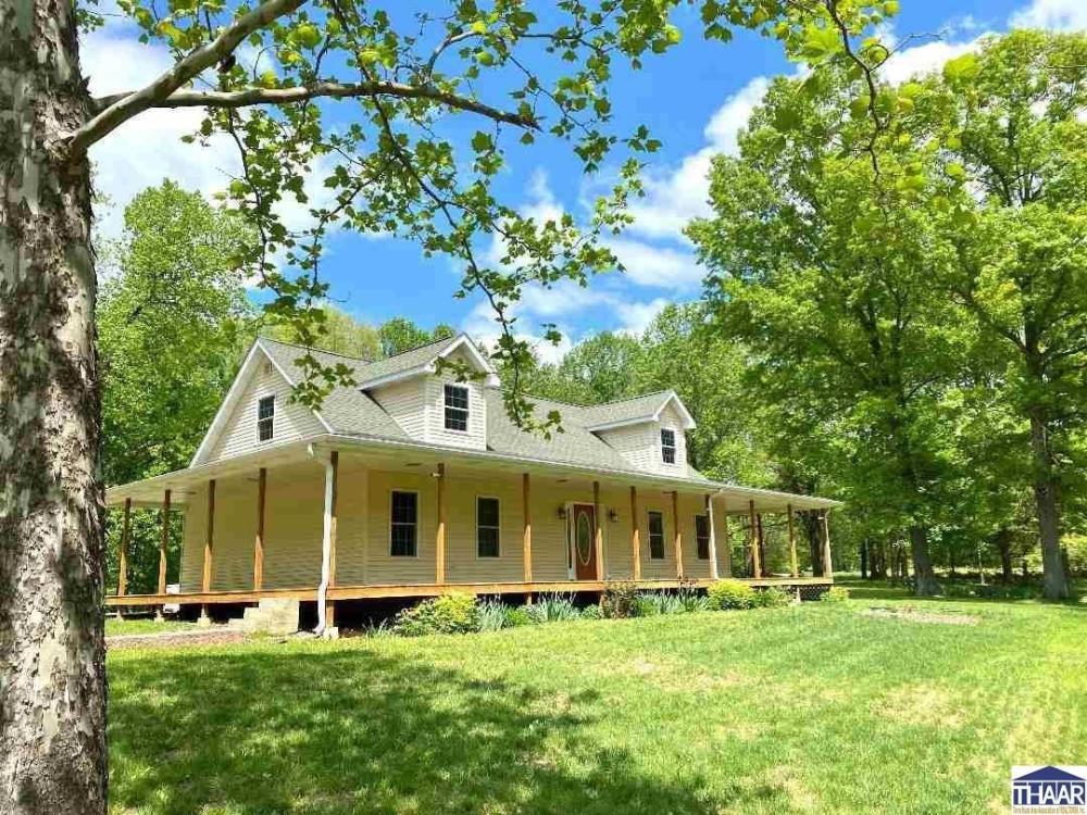 Currently Displayed Property Photo