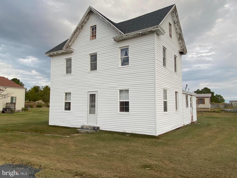 Currently Displayed Property Photo