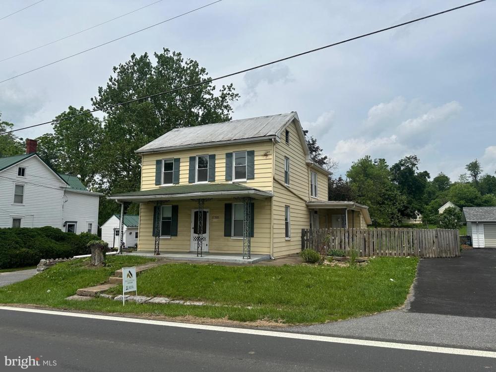 Currently Displayed Property Photo