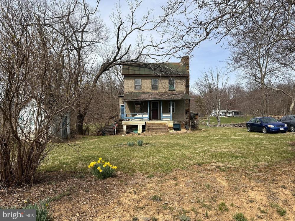 Currently Displayed Property Photo