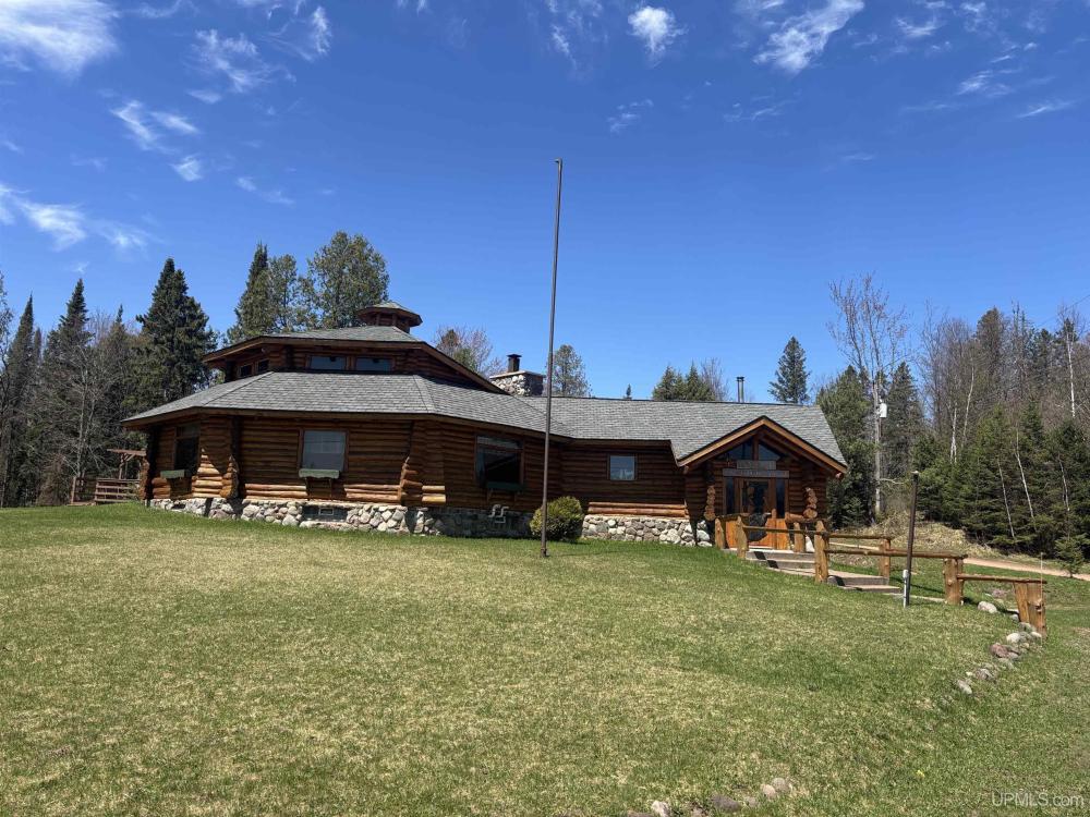Currently Displayed Property Photo