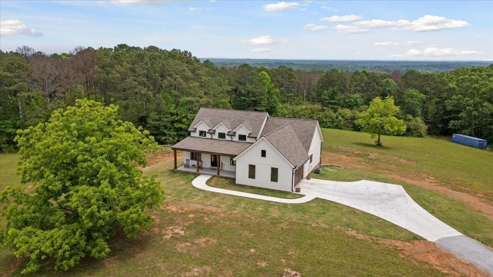 Currently Displayed Property Photo